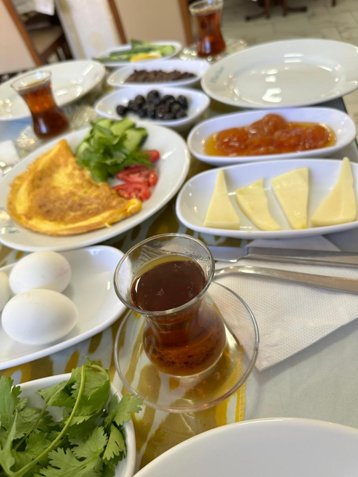 Amore Hotel Istanbul Exteriör bild
