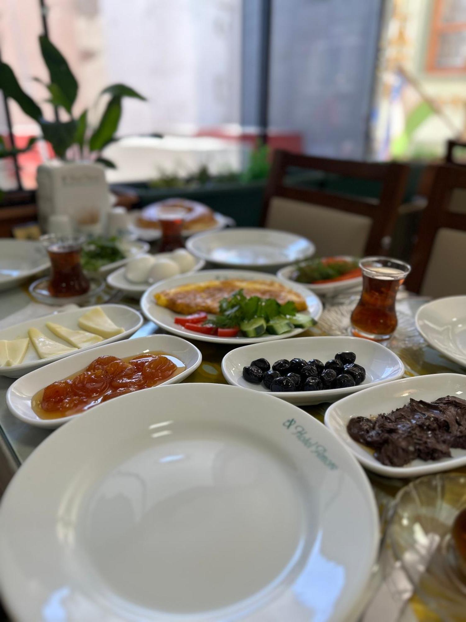 Amore Hotel Istanbul Exteriör bild
